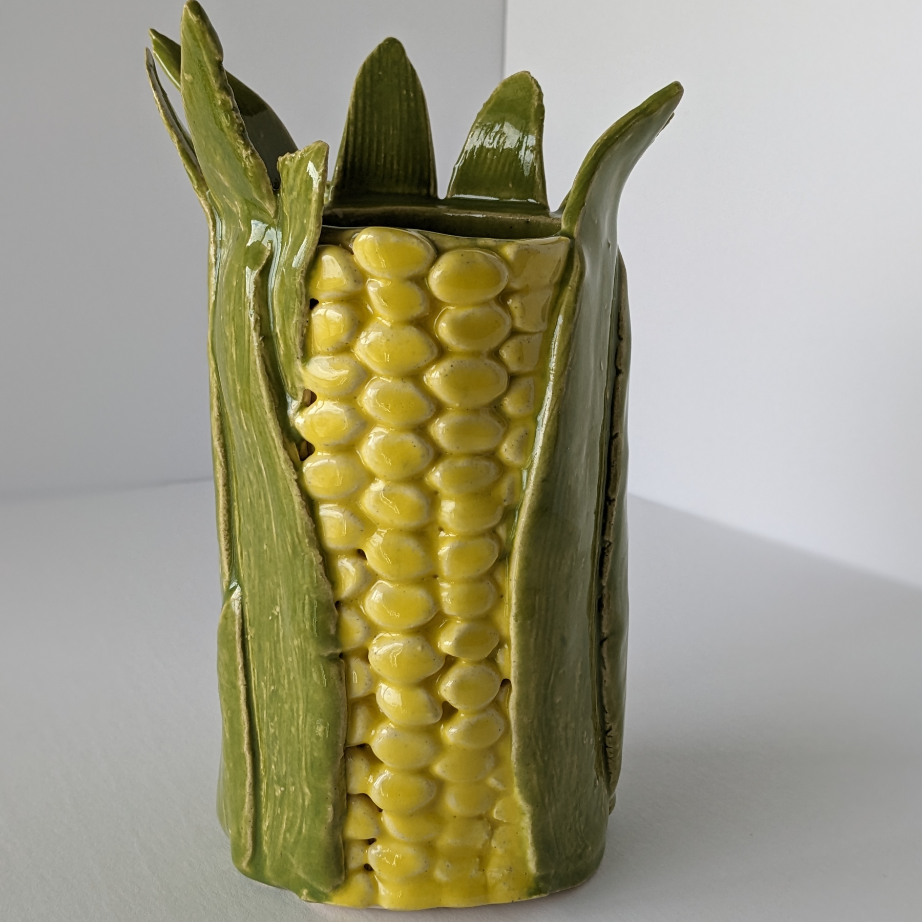 Ceramic corn on the cob pencil cup